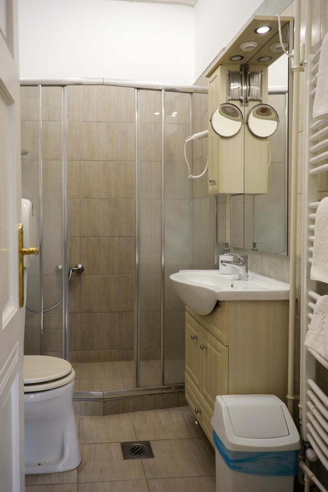 Korona Panzio Bed & Breakfast Mateszalka Exterior photo